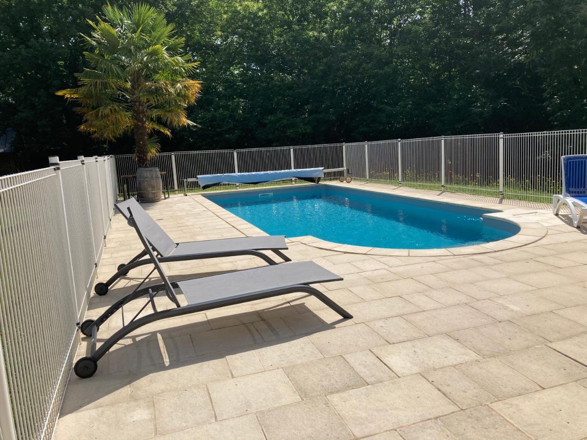 Gite Des Combes Blanches Avec Piscine Et Jacuzzi Frayssinet-le-Gélat Eksteriør bilde